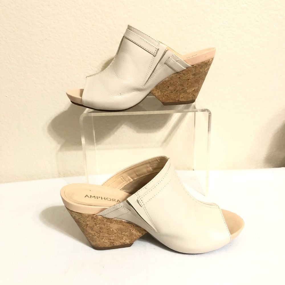 Amphora cork wedges